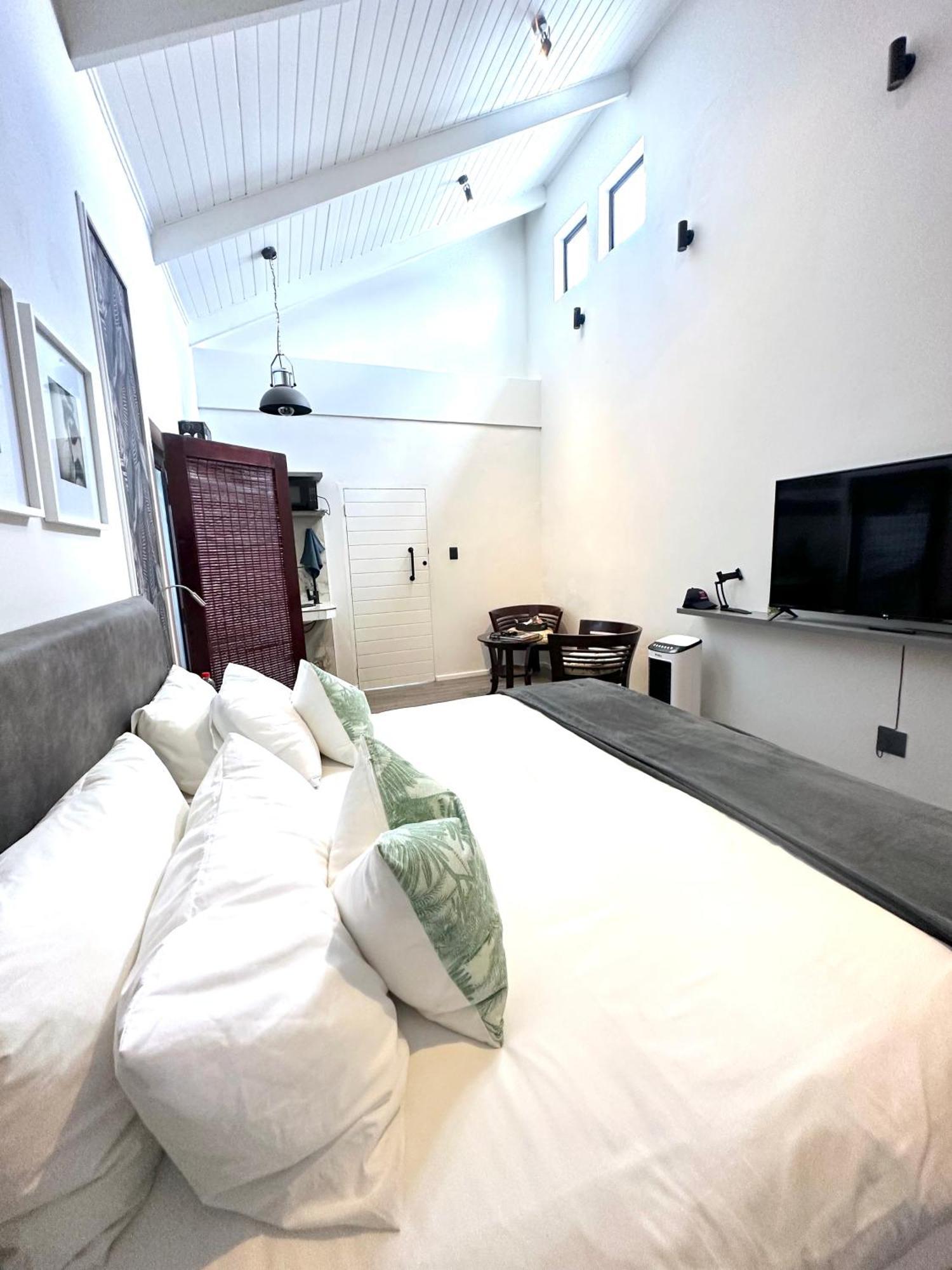 Spacube Luxury Suites&Spa Pretoria-Noord Extérieur photo