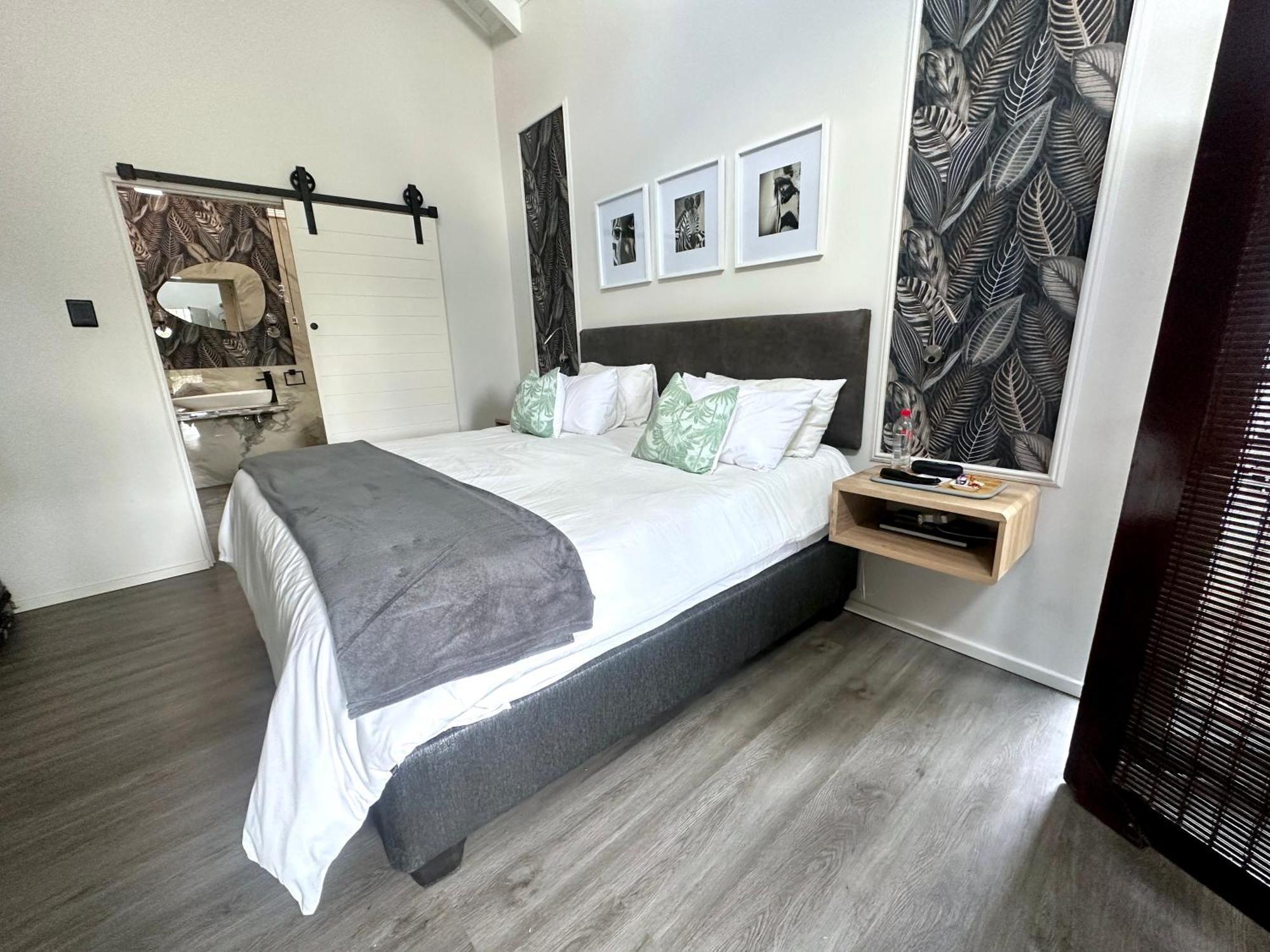 Spacube Luxury Suites&Spa Pretoria-Noord Extérieur photo