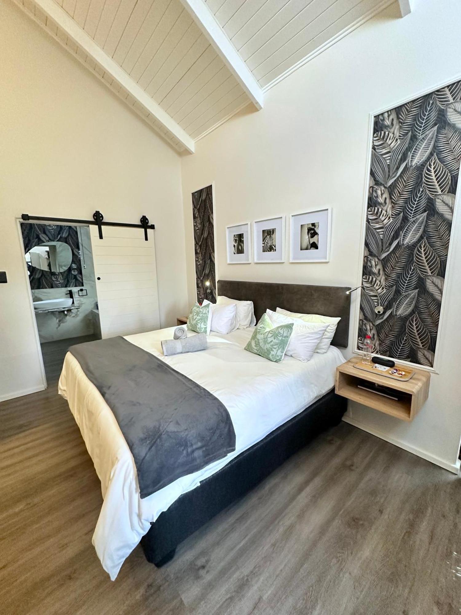 Spacube Luxury Suites&Spa Pretoria-Noord Extérieur photo