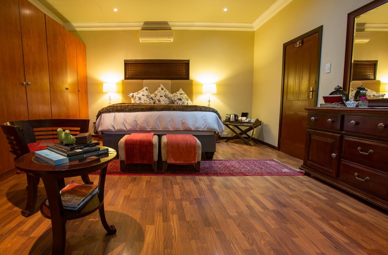 Spacube Luxury Suites&Spa Pretoria-Noord Extérieur photo