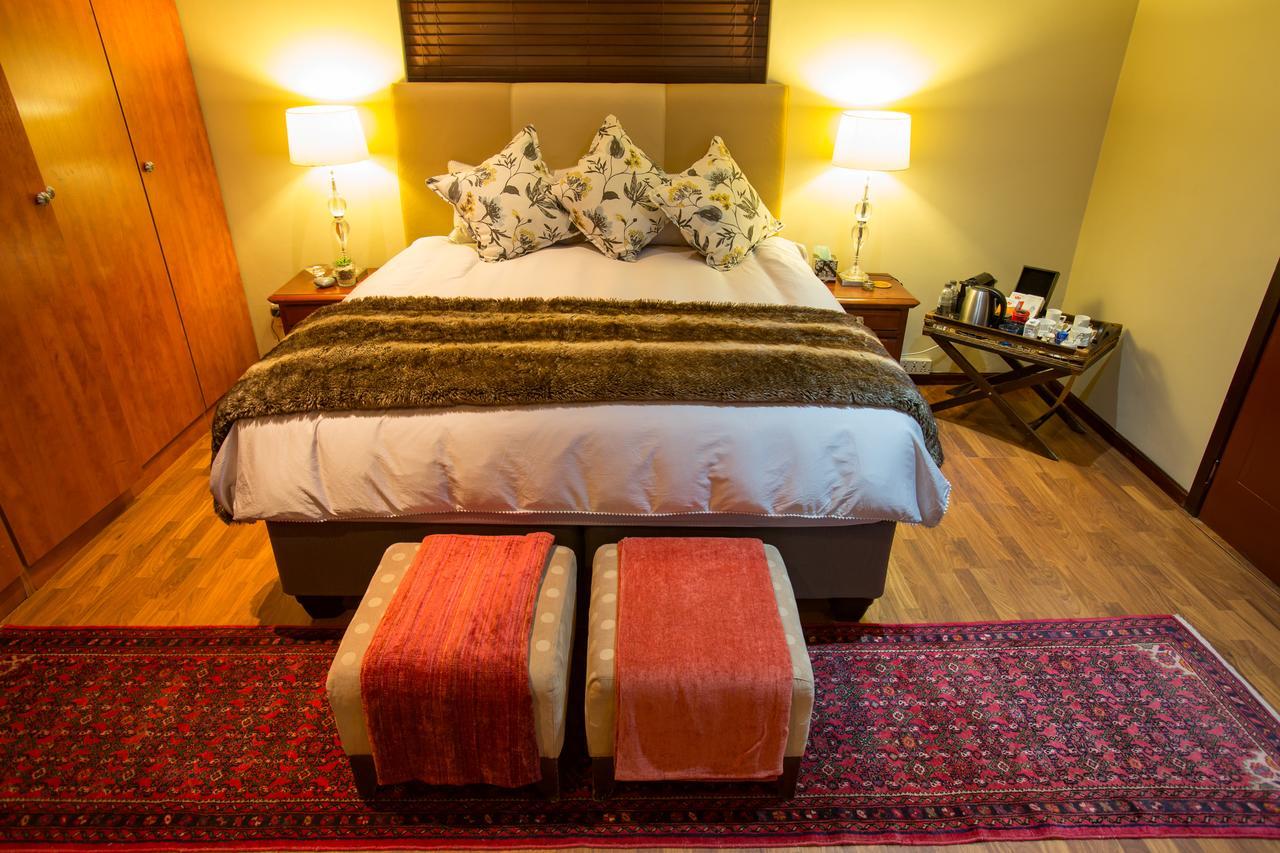 Spacube Luxury Suites&Spa Pretoria-Noord Extérieur photo