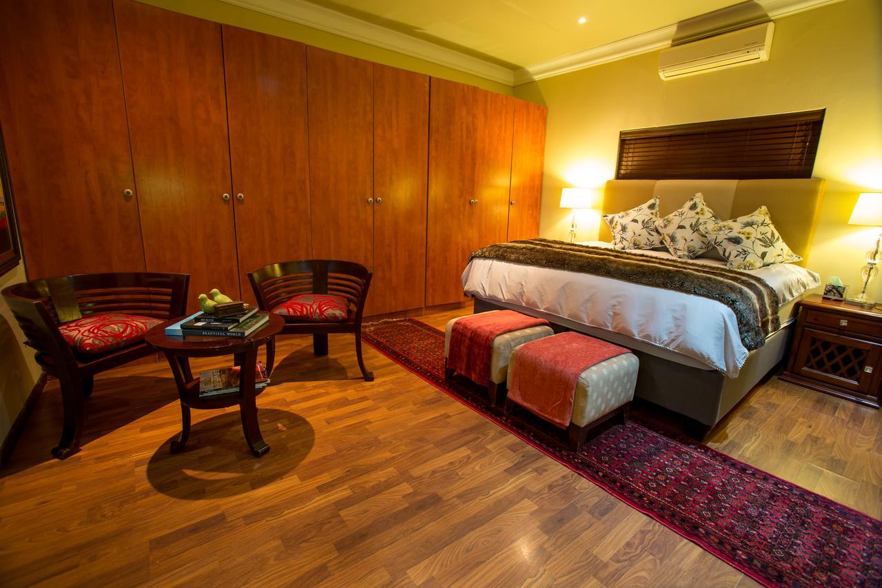 Spacube Luxury Suites&Spa Pretoria-Noord Extérieur photo